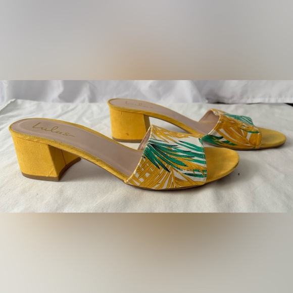 Lulus Yellow Green Tropical Print Heels Size 10 - Picture 4 of 7
